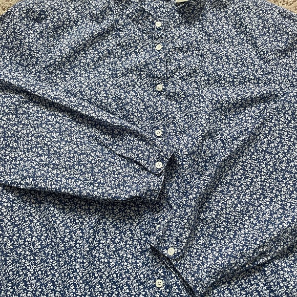L.L.Bean Button Up Shirt Ditsy Floral 100% Cotton Long Sleeve XL Blue White - Picture 5 of 8